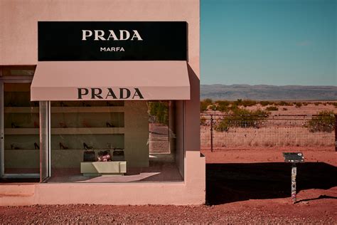 prada marfa bilde|prada marfa reviews.